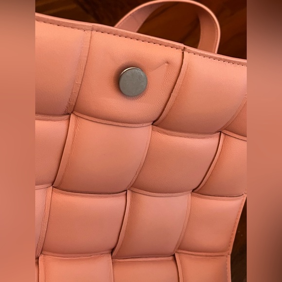 Bottega Veneta Padded Cassette, NEW - Picture 8 of 16